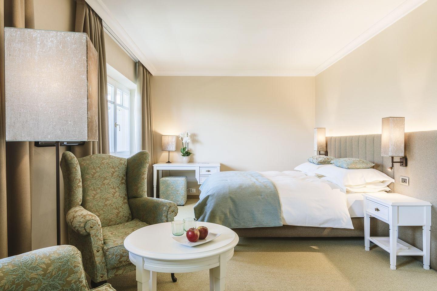 Hotel Pienzenau Am Schlosspark Мерано Экстерьер фото