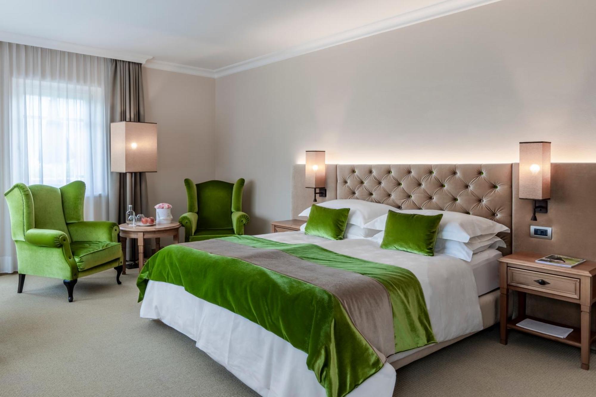 Hotel Pienzenau Am Schlosspark Мерано Экстерьер фото