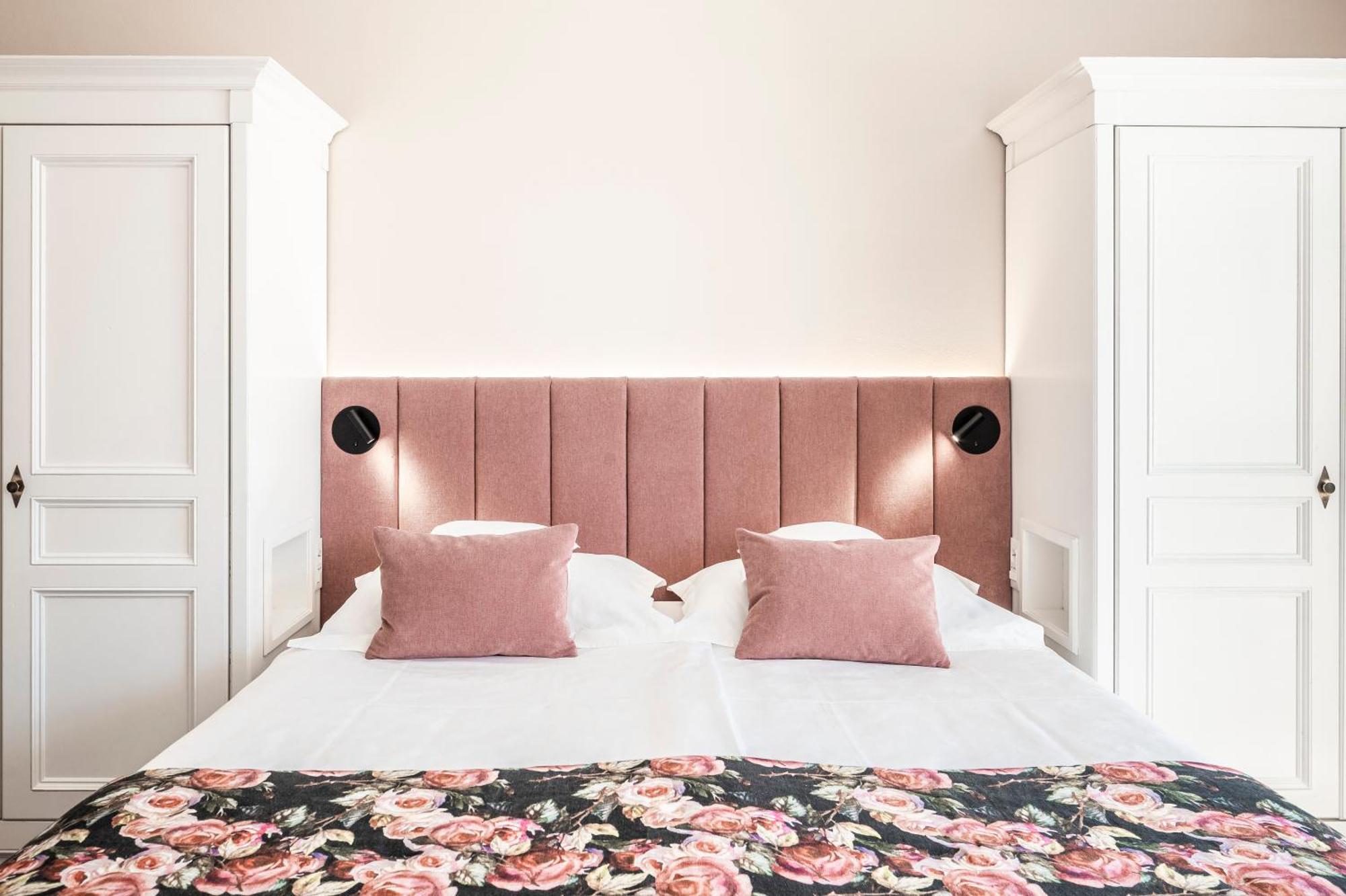 Hotel Pienzenau Am Schlosspark Мерано Экстерьер фото