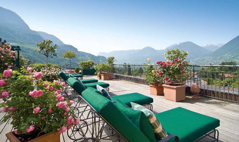Hotel Pienzenau Am Schlosspark Мерано Экстерьер фото
