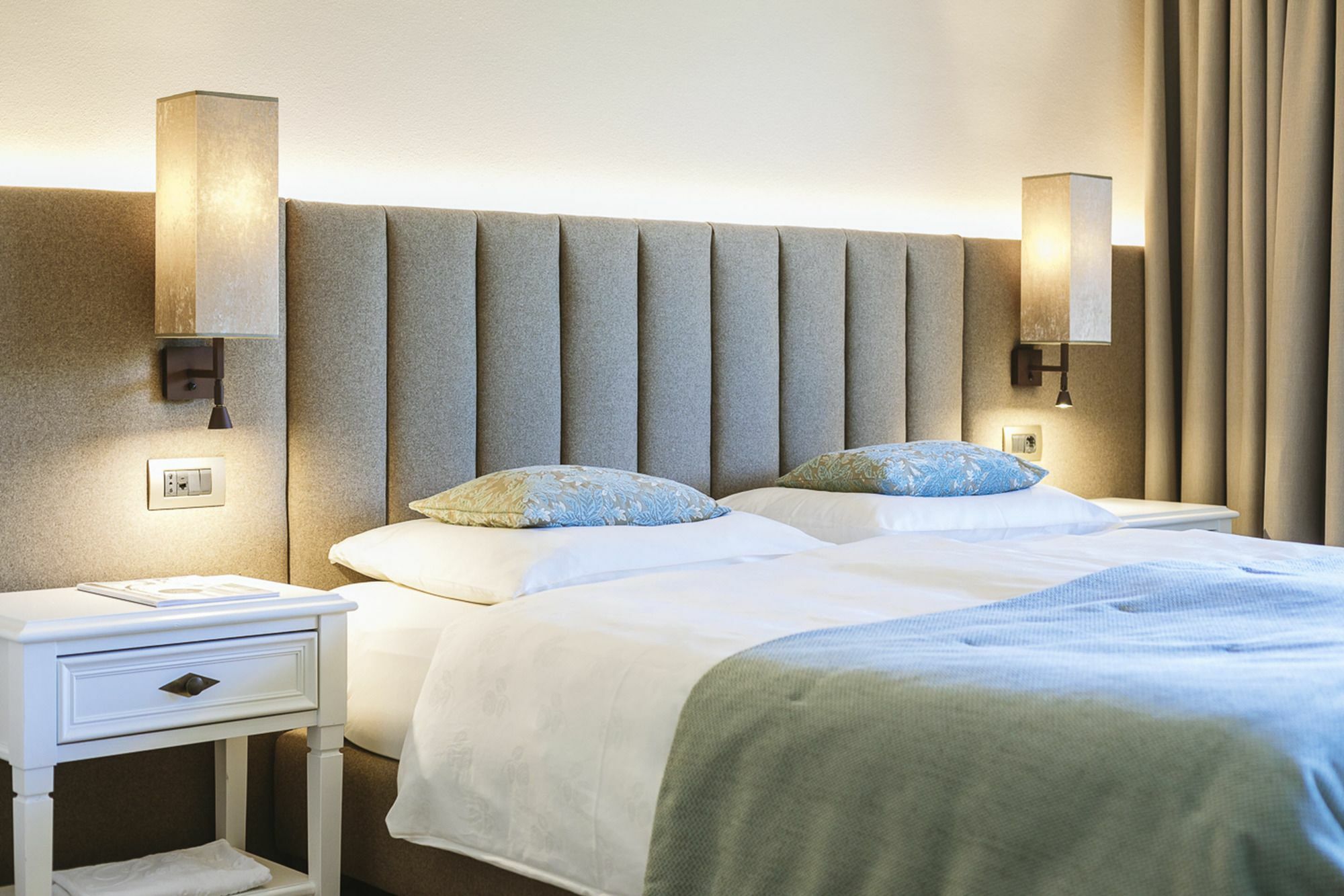 Hotel Pienzenau Am Schlosspark Мерано Экстерьер фото