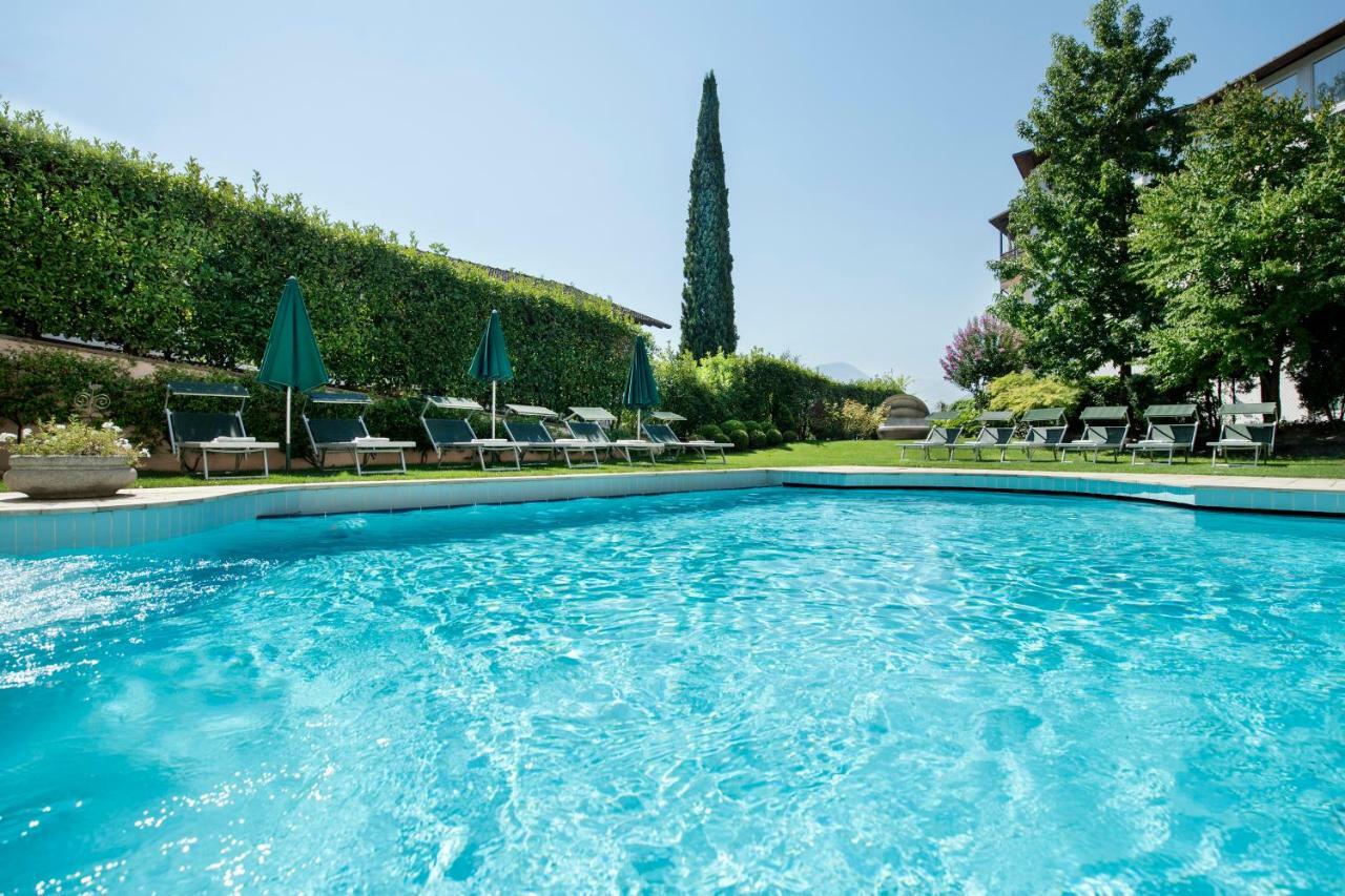 Hotel Pienzenau Am Schlosspark Мерано Экстерьер фото